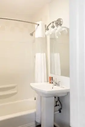 Deluxe Tek Büyük Yataklı Oda, 2 Büyük (Queen) Boy Yatak