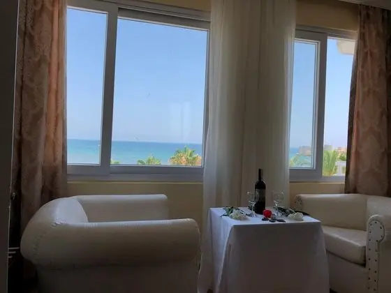 https://images.etstur.com/files/images/hotelImages/TR/91151/l/Park-Admiral-Hotel-Genel-300680.jpg