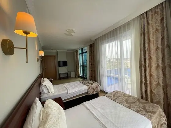 https://images.etstur.com/files/images/hotelImages/TR/91151/l/Park-Admiral-Hotel-Genel-363283.jpg