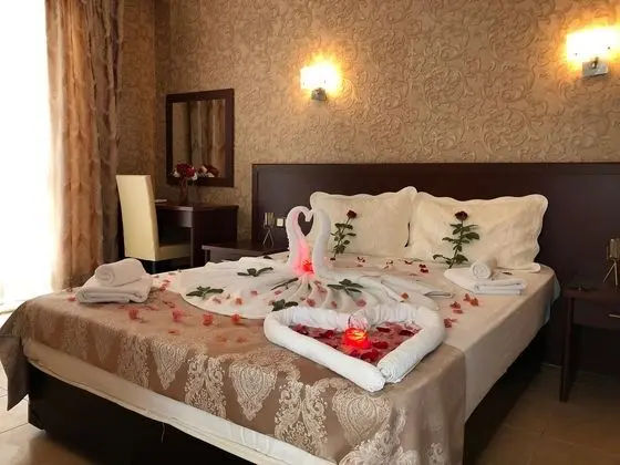 https://images.etstur.com/files/images/hotelImages/TR/91151/l/Park-Admiral-Hotel-Genel-363288.jpg