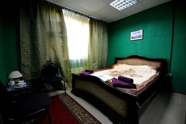 Standard Tek Büyük Yataklı Oda