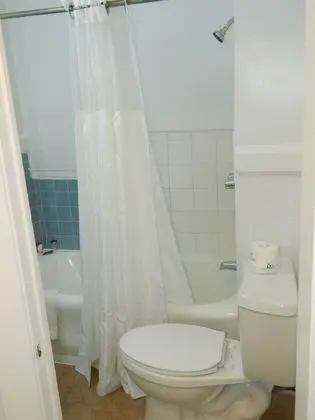 Standard Oda, 1 Büyük (Queen) Boy Yatak, Özel Banyo
