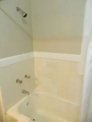 Standard Oda, 1 Büyük (Queen) Boy Yatak, Özel Banyo
