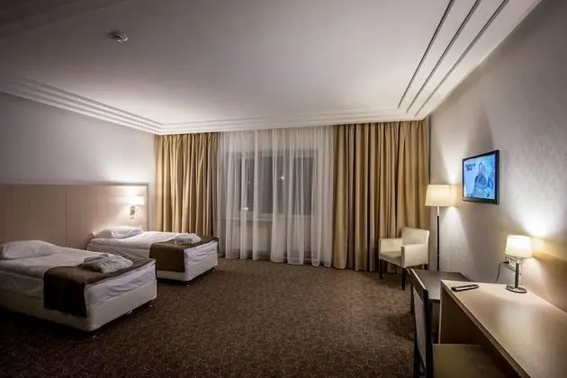 Standard Tek Büyük veya İki Ayrı Yataklı Oda, Balkon