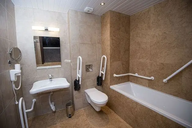 Standard Tek Büyük veya İki Ayrı Yataklı Oda, Balkon