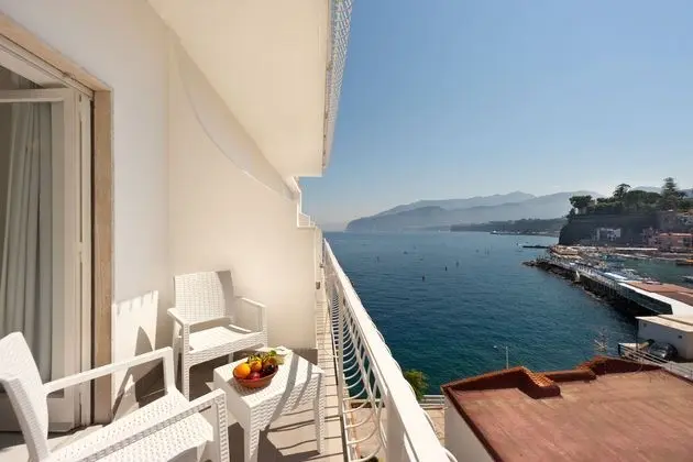 1 Çift Kişilik Veya 2 Tek Kişilik Yatak Partial Sea View