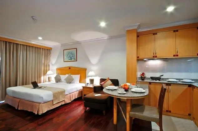 Executive Suite One-Bedroom with Balcony