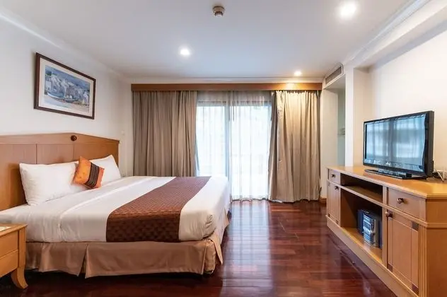 Executive Suite One-Bedroom with Balcony
