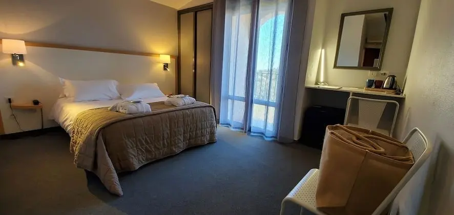 Luxury Tek Büyük Yataklı Oda