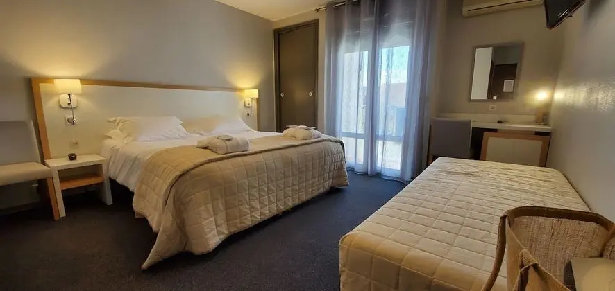 Luxury Tek Büyük Yataklı Oda
