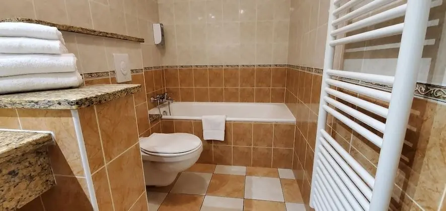 Luxury Tek Büyük Yataklı Oda