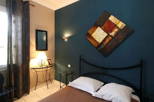 Standard Tek Büyük Yataklı Oda