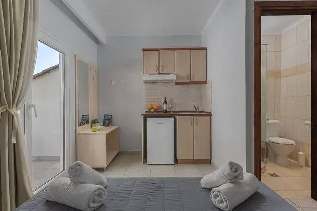Standard Tek Büyük Yataklı Oda