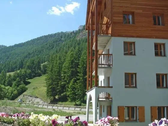 Apart Daire, Dağ Manzaralı (4)