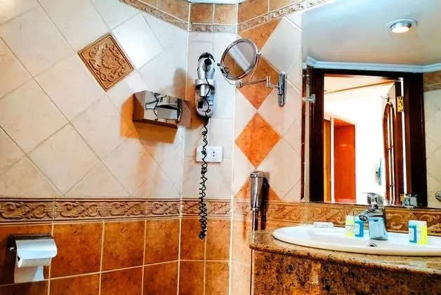 Standard Tek Büyük veya İki Ayrı Yataklı Oda