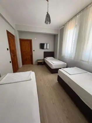 3 Kişilik Oda, Bahçe Manzaralı, Giriş Katı