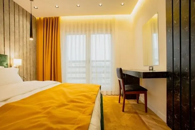 Deluxe Tek Büyük Yataklı Oda