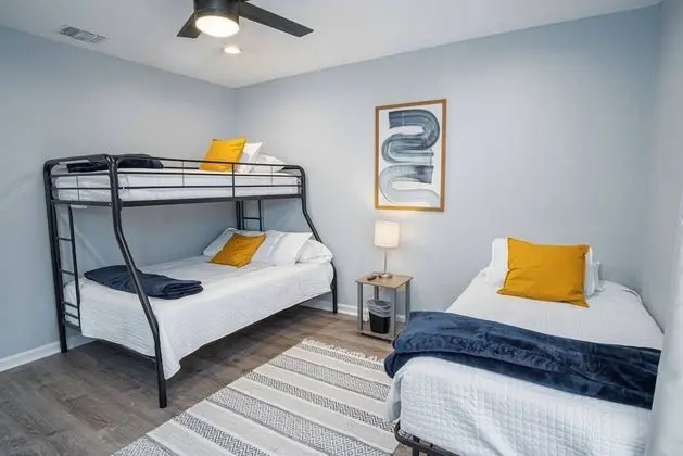 Ev (4 Bedrooms)