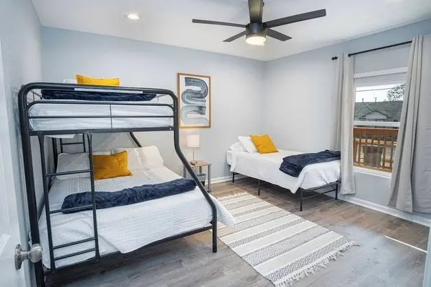 Ev (4 Bedrooms)