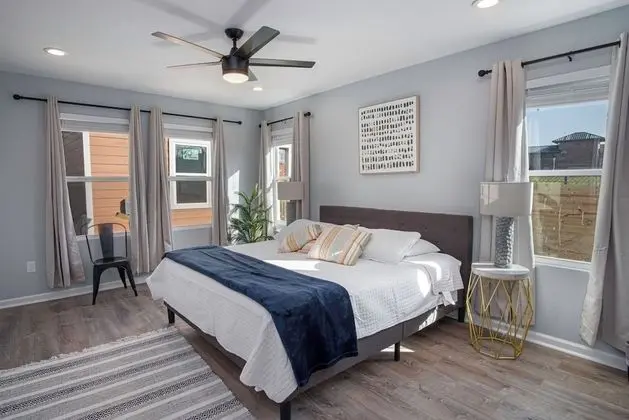 Ev (4 Bedrooms)