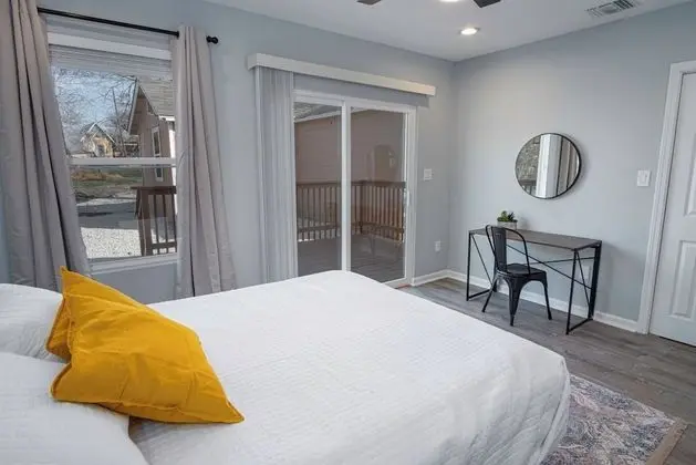 Ev (4 Bedrooms)