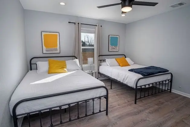 Ev (4 Bedrooms)