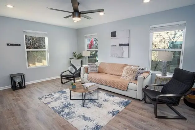 Ev (4 Bedrooms)