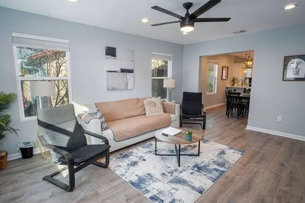 Ev (4 Bedrooms)