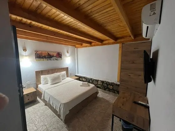 Standard Tek Büyük veya İki Ayrı Yataklı Oda, 1 Çift Kişilik Yatak