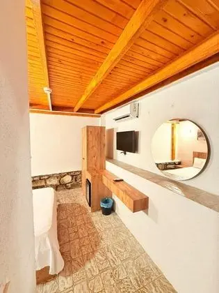 Standart Oda, Manzarasız, Giriş Katı