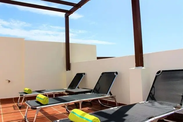 Design Ev, 4 Yatak Odası, Havuz Kullanımı, Denize Bakan