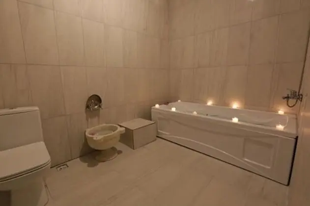 Tek Büyük Yataklı Oda