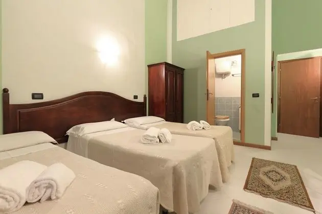 Standard Tek Büyük Yataklı Oda