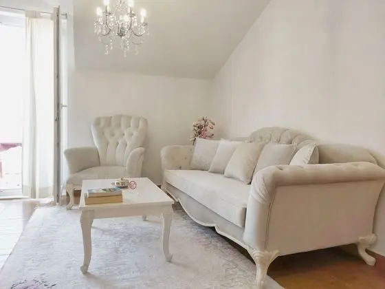 Comfort Apart Daire, Liman Manzaralı