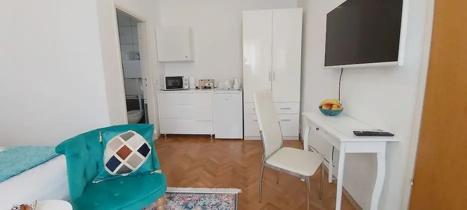 Standard Tek Büyük Yataklı Oda