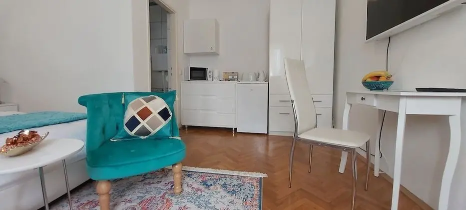 Standard Tek Büyük Yataklı Oda