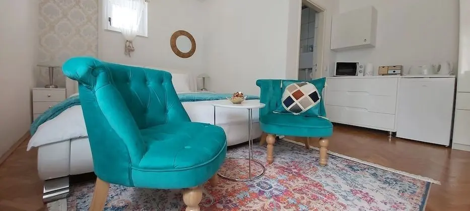 Standard Tek Büyük Yataklı Oda