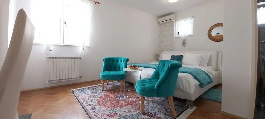 Standard Tek Büyük Yataklı Oda