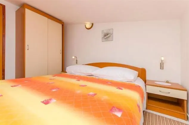 Apart Daire (Adria - with beautiful garden - A1(2))