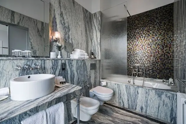 Deluxe Oda (1 King Bed)