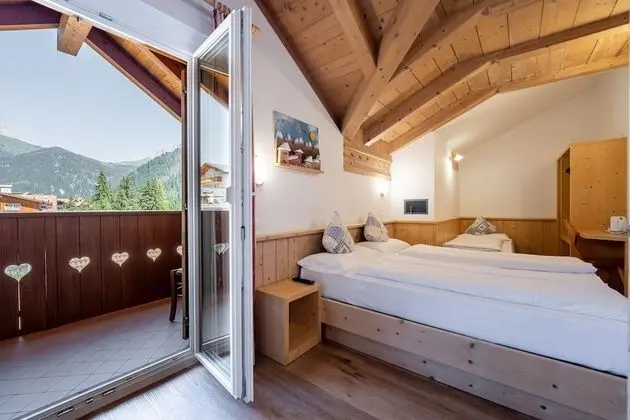 Economy Üç Kişilik Oda (1 Double bed and 1 Single bed)