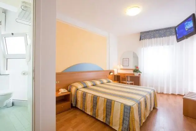 Standard Tek Büyük veya İki Ayrı Yataklı Oda, Balkon, Deniz Manzaralı