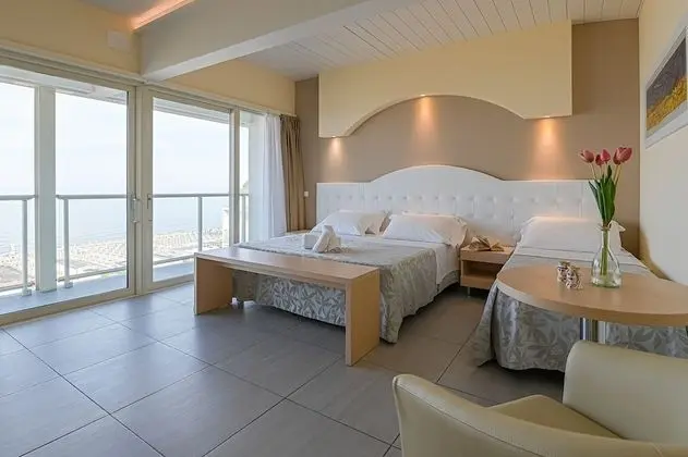 Comfort Tek Büyük Yataklı Oda