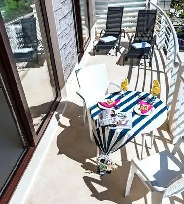 Luxury Apart Daire, Balkon, Deniz Manzaralı (2)