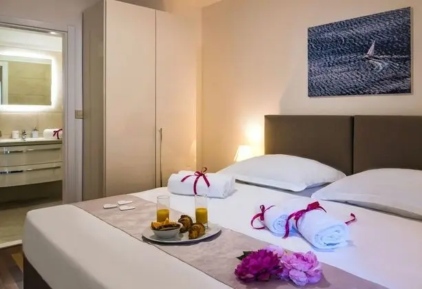 Luxury Apart Daire, Balkon, Deniz Manzaralı (3)
