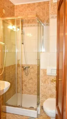 Basic Üç Kişilik Oda