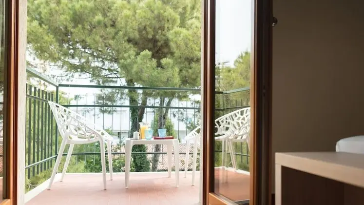 Tek Büyük Yataklı Oda, Balkon