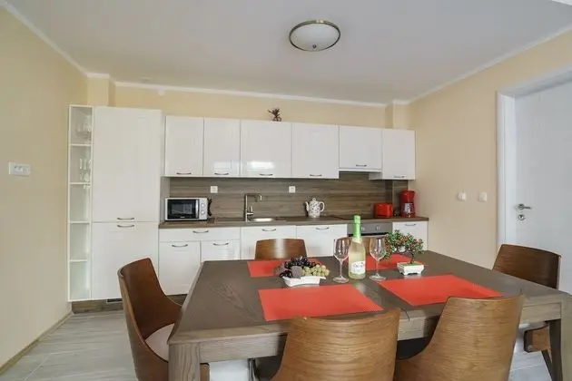 Deluxe Apart Daire, Deniz Manzaralı
