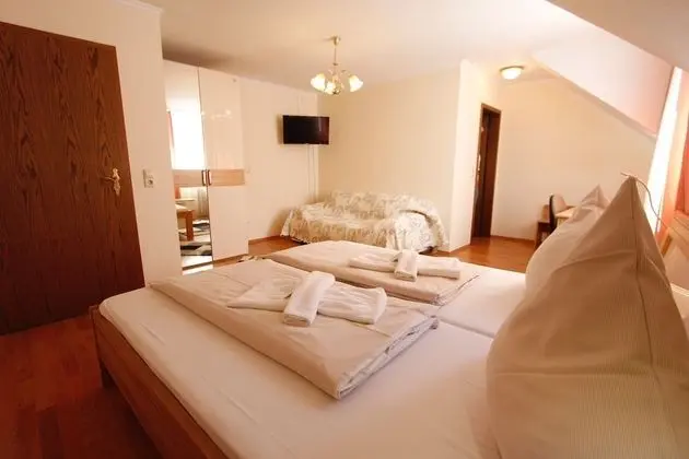 Tek Kişilik Oda, 1 Tek Kişilik Yatak