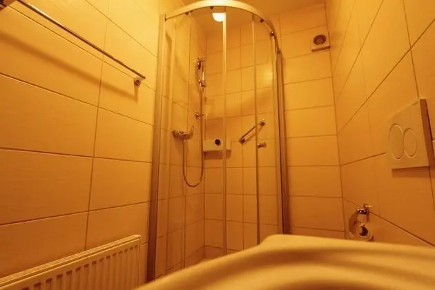 Tek Kişilik Oda, 1 Tek Kişilik Yatak